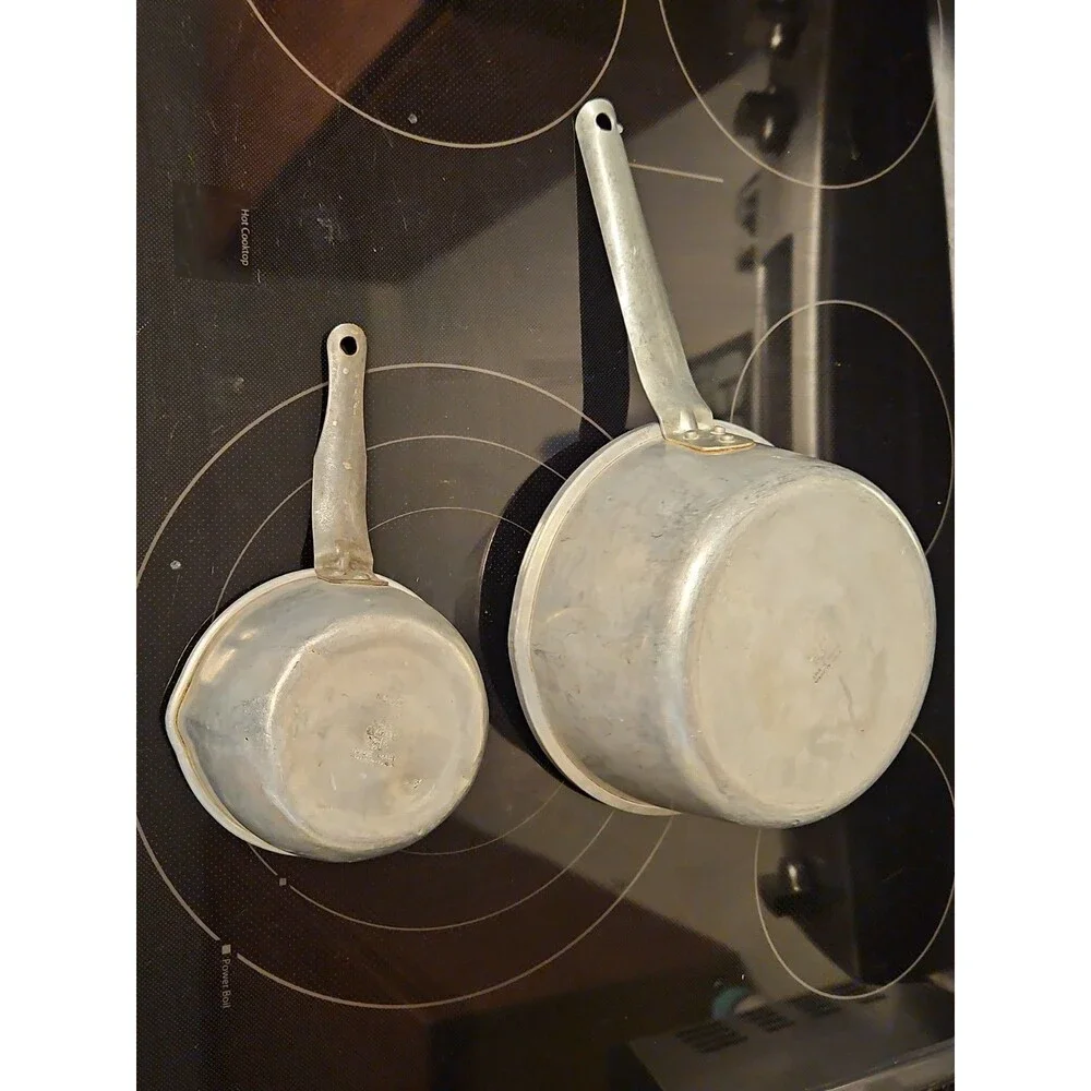 Set of 2 Vintage Wear-Ever Pots Sizes #50 & #2032 Farmhouse Decor Camping Gear